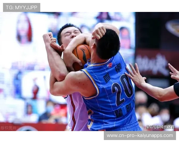 CBA赛场燃起中国篮球激情火焰，cba赛场爆发激烈冲突视频