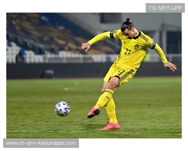 伊布回归首秀替补登场造点燃爆场馆